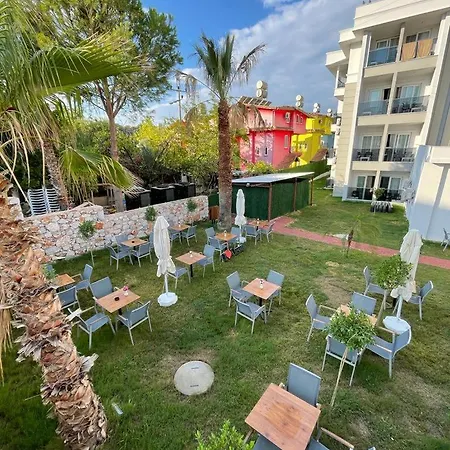 Alessia & Otel 3*